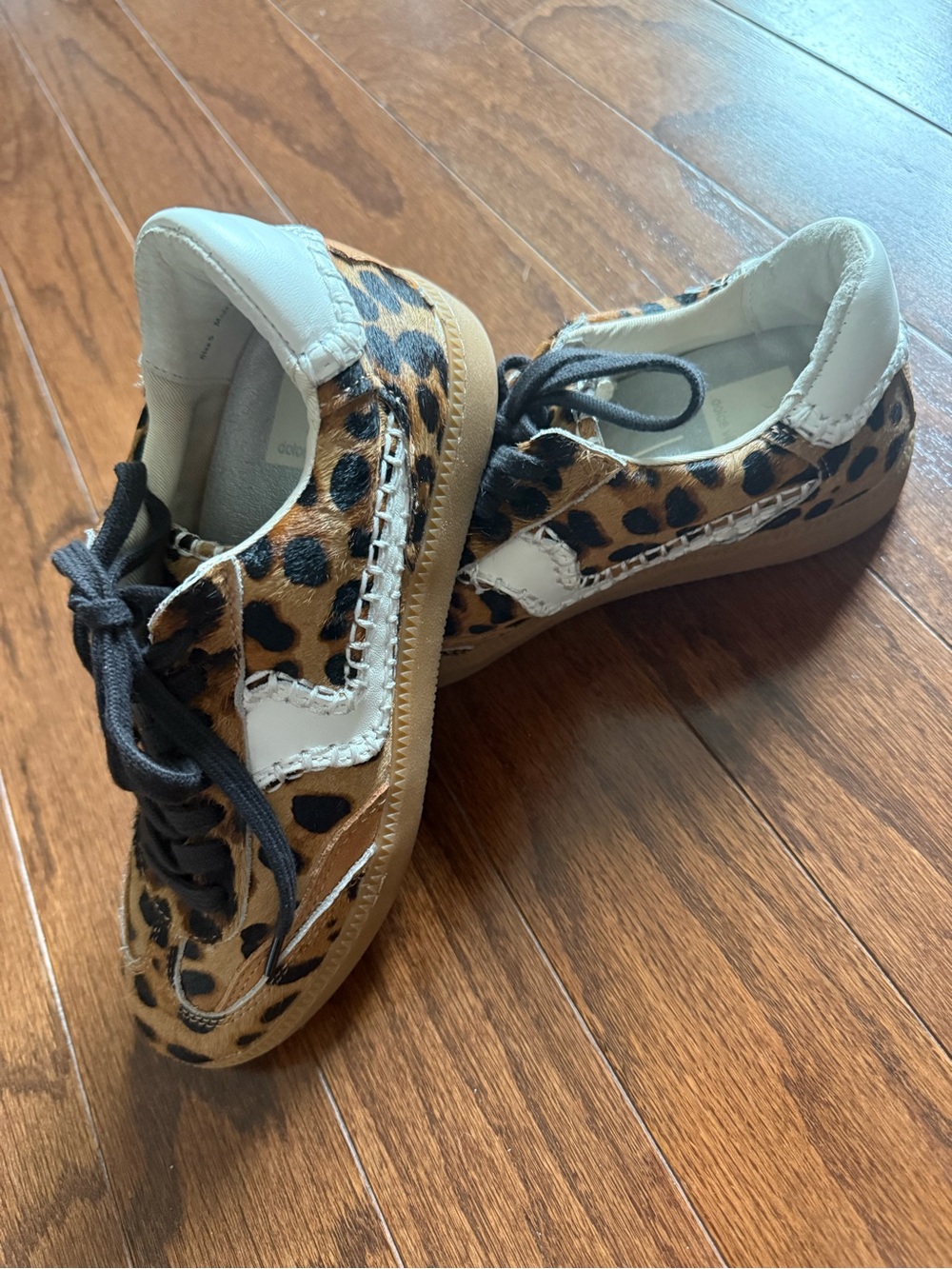 Dolce Vita Leopard Print Sneakers in Brown & Black size 5 US women’s